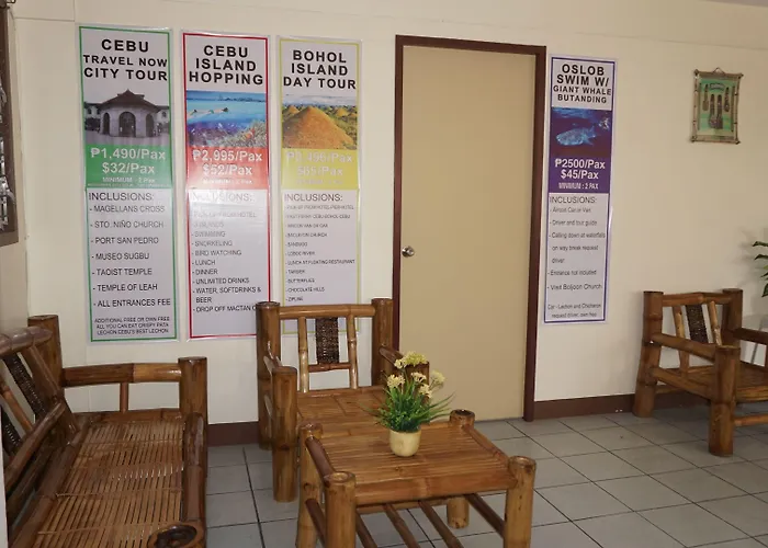 Friendly's Hostel *