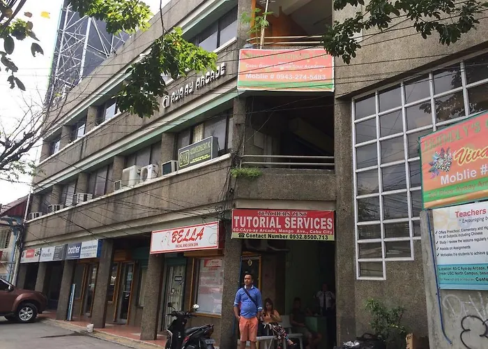 Friendly's Hostel